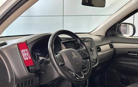 Mitsubishi Outlander III рестайлинг 3, 2018 год, 2 275 000 рублей, 7 фотография