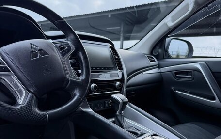 Mitsubishi Pajero Sport III рестайлинг, 2021 год, 3 550 000 рублей, 17 фотография