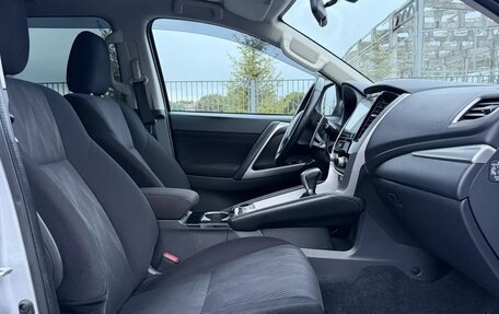 Mitsubishi Pajero Sport III рестайлинг, 2021 год, 3 550 000 рублей, 20 фотография