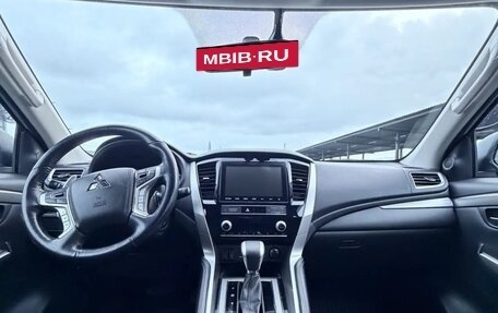 Mitsubishi Pajero Sport III рестайлинг, 2021 год, 3 550 000 рублей, 24 фотография