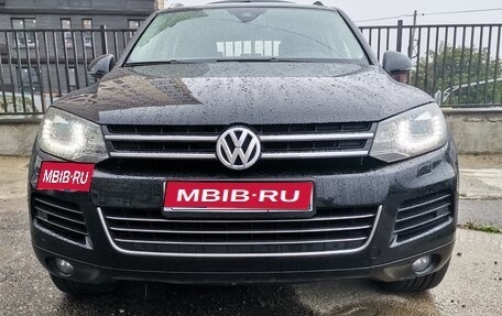 Volkswagen Touareg III, 2012 год, 2 500 000 рублей, 1 фотография