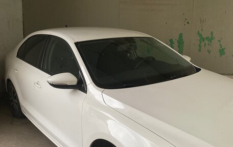 Volkswagen Jetta VI, 2015 год, 930 000 рублей, 4 фотография