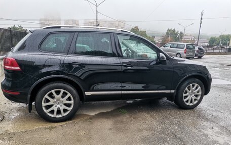 Volkswagen Touareg III, 2012 год, 2 500 000 рублей, 2 фотография