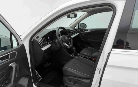 Volkswagen Tiguan II, 2022 год, 2 196 009 рублей, 8 фотография
