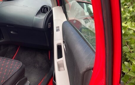Toyota Yaris III рестайлинг, 2008 год, 790 000 рублей, 5 фотография