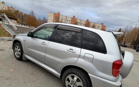 Toyota RAV4, 2002 год, 600 000 рублей, 2 фотография