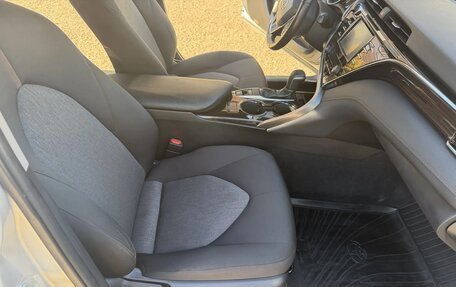 Toyota Camry, 2020 год, 1 850 000 рублей, 15 фотография