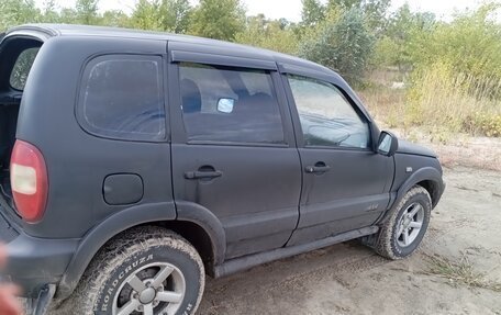 Chevrolet Niva I рестайлинг, 2004 год, 385 000 рублей, 4 фотография