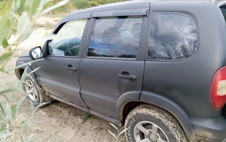 Chevrolet Niva I рестайлинг, 2004 год, 385 000 рублей, 11 фотография