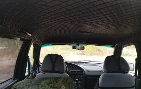 Chevrolet Niva I рестайлинг, 2004 год, 385 000 рублей, 15 фотография