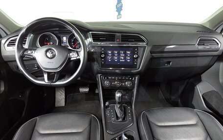 Volkswagen Tiguan II, 2019 год, 1 989 000 рублей, 5 фотография