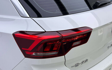 Volkswagen T-Roc I, 2023 год, 1 416 009 рублей, 7 фотография