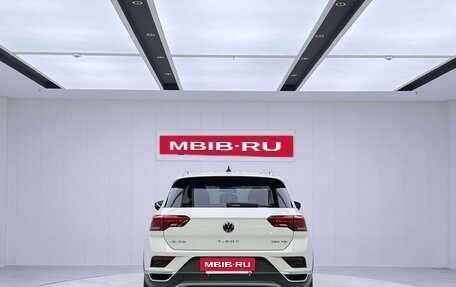 Volkswagen T-Roc I, 2023 год, 1 416 009 рублей, 4 фотография