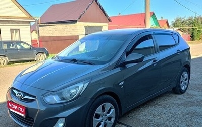 Hyundai Solaris II рестайлинг, 2011 год, 600 000 рублей, 1 фотография