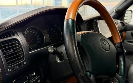 Toyota Land Cruiser 100 рестайлинг 2, 2007 год, 3 200 000 рублей, 6 фотография