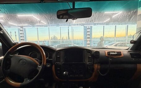Toyota Land Cruiser 100 рестайлинг 2, 2007 год, 3 200 000 рублей, 7 фотография