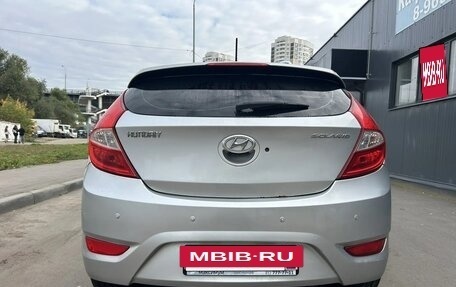 Hyundai Solaris II рестайлинг, 2011 год, 599 000 рублей, 4 фотография