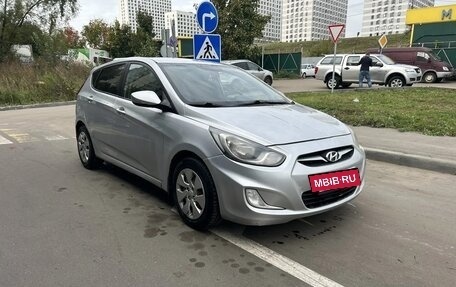 Hyundai Solaris II рестайлинг, 2011 год, 599 000 рублей, 7 фотография