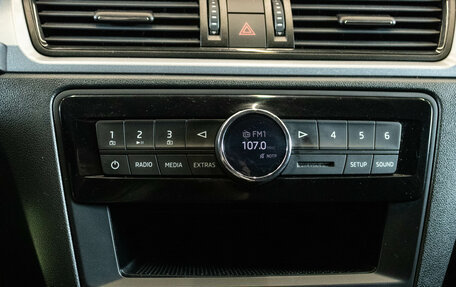 Skoda Rapid I, 2017 год, 1 300 000 рублей, 16 фотография