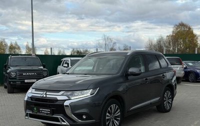 Mitsubishi Outlander III рестайлинг 3, 2020 год, 2 550 000 рублей, 1 фотография