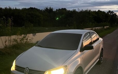 Volkswagen Polo VI (EU Market), 2012 год, 580 000 рублей, 2 фотография