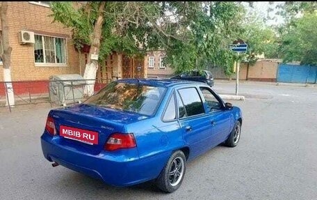 Daewoo Nexia I рестайлинг, 2010 год, 220 000 рублей, 3 фотография