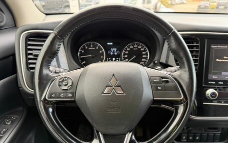 Mitsubishi Outlander III рестайлинг 3, 2020 год, 2 550 000 рублей, 19 фотография