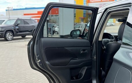 Mitsubishi Outlander III рестайлинг 3, 2020 год, 2 550 000 рублей, 12 фотография