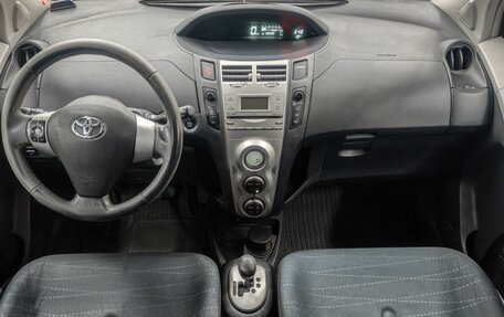 Toyota Yaris III рестайлинг, 2008 год, 549 900 рублей, 10 фотография