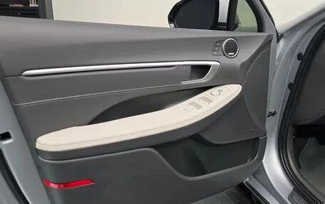 Hyundai Sonata VIII, 2023 год, 2 100 000 рублей, 6 фотография