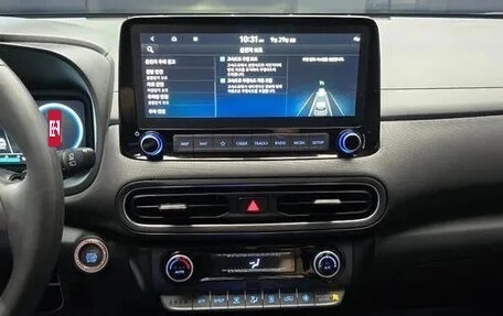 Hyundai Kona I, 2023 год, 1 380 000 рублей, 18 фотография