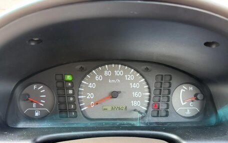 Nissan Sunny B15, 2001 год, 370 000 рублей, 3 фотография