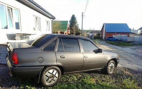 Opel Kadett E рестайлинг, 1986 год, 150 000 рублей, 2 фотография