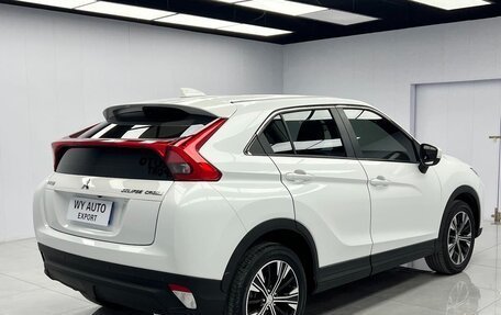 Mitsubishi Eclipse Cross, 2022 год, 1 650 000 рублей, 5 фотография