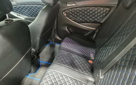 Hyundai Solaris II рестайлинг, 2015 год, 846 000 рублей, 15 фотография