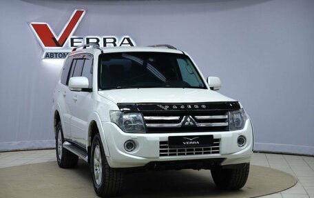Mitsubishi Pajero IV, 2013 год, 1 990 000 рублей, 3 фотография