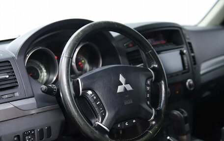 Mitsubishi Pajero IV, 2013 год, 1 990 000 рублей, 11 фотография