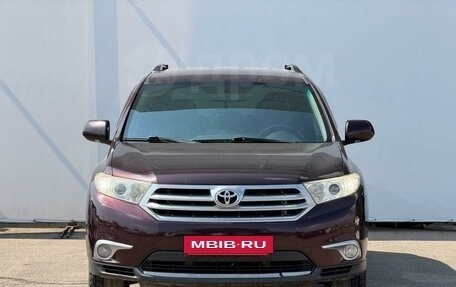 Toyota Highlander III, 2013 год, 2 290 000 рублей, 3 фотография