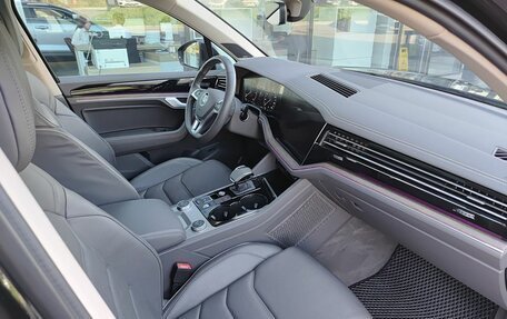 Volkswagen Touareg III, 2018 год, 4 492 800 рублей, 13 фотография