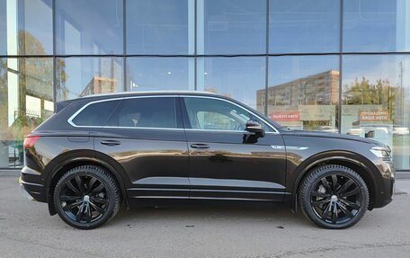 Volkswagen Touareg III, 2018 год, 4 492 800 рублей, 5 фотография