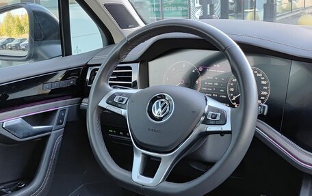 Volkswagen Touareg III, 2018 год, 4 492 800 рублей, 23 фотография