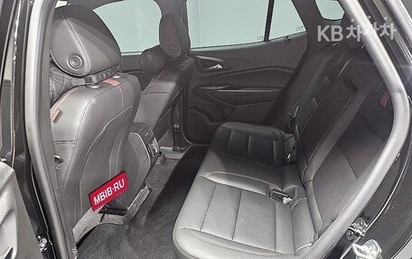 Chevrolet Trax, 2023 год, 1 390 005 рублей, 6 фотография