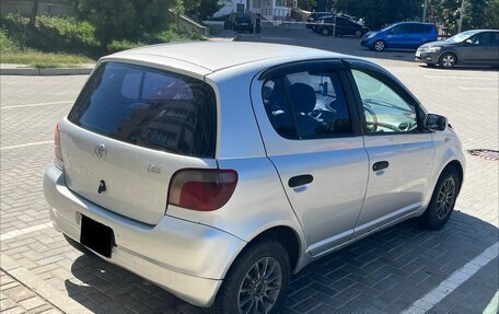 Toyota Vitz, 2000 год, 350 000 рублей, 2 фотография