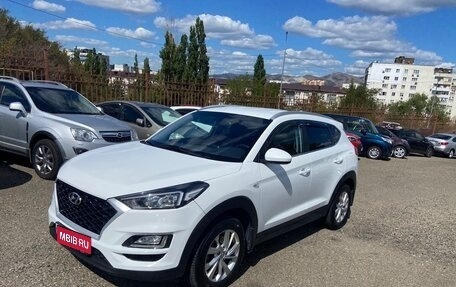 Hyundai Tucson III, 2018 год, 1 850 000 рублей, 1 фотография