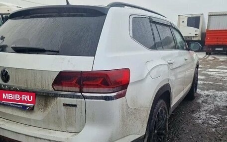 Volkswagen Teramont I, 2021 год, 4 500 000 рублей, 2 фотография