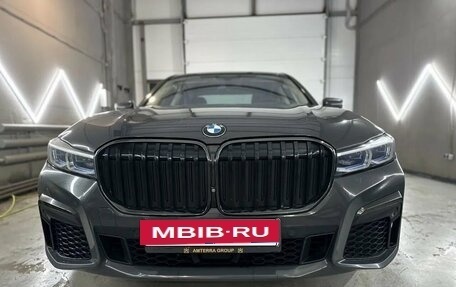BMW 7 серия, 2021 год, 7 200 000 рублей, 2 фотография