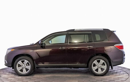 Toyota Highlander III, 2013 год, 1 995 000 рублей, 8 фотография