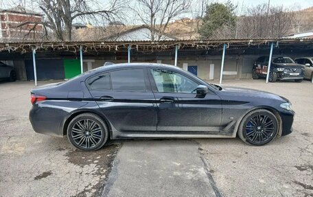 BMW 5 серия, 2021 год, 5 900 000 рублей, 3 фотография