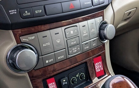 Toyota Highlander III, 2013 год, 1 995 000 рублей, 21 фотография