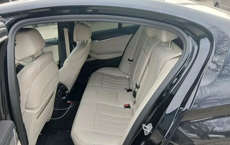 BMW 5 серия, 2021 год, 5 900 000 рублей, 13 фотография